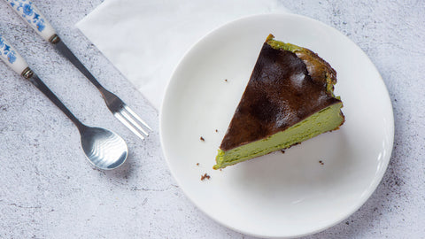 ricetta della cheesecake basca al matcha