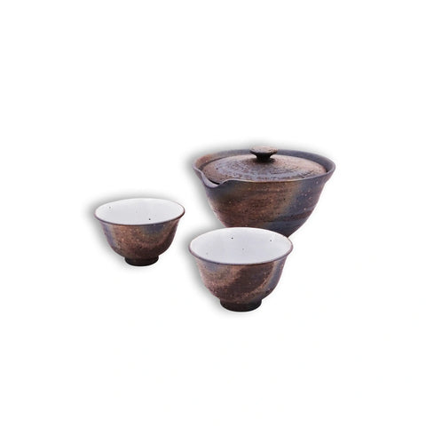 Set Shigaraki Marrone